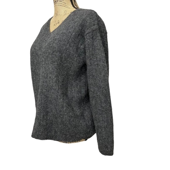 VTG Express Tricot Wool Sweater Grey V neck Size Small Large Ribbing - Picture 3 of 9